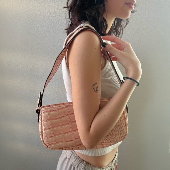 Thrifted Pink Bratz Doll Style Purse - Picture 1 of 4